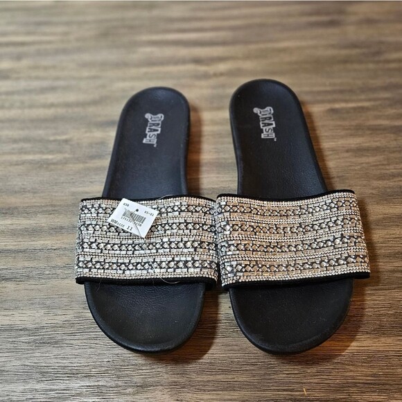 Thrasher Shoes - NWT Women's Silver Bling Thrasher Slide Sandals Size 11